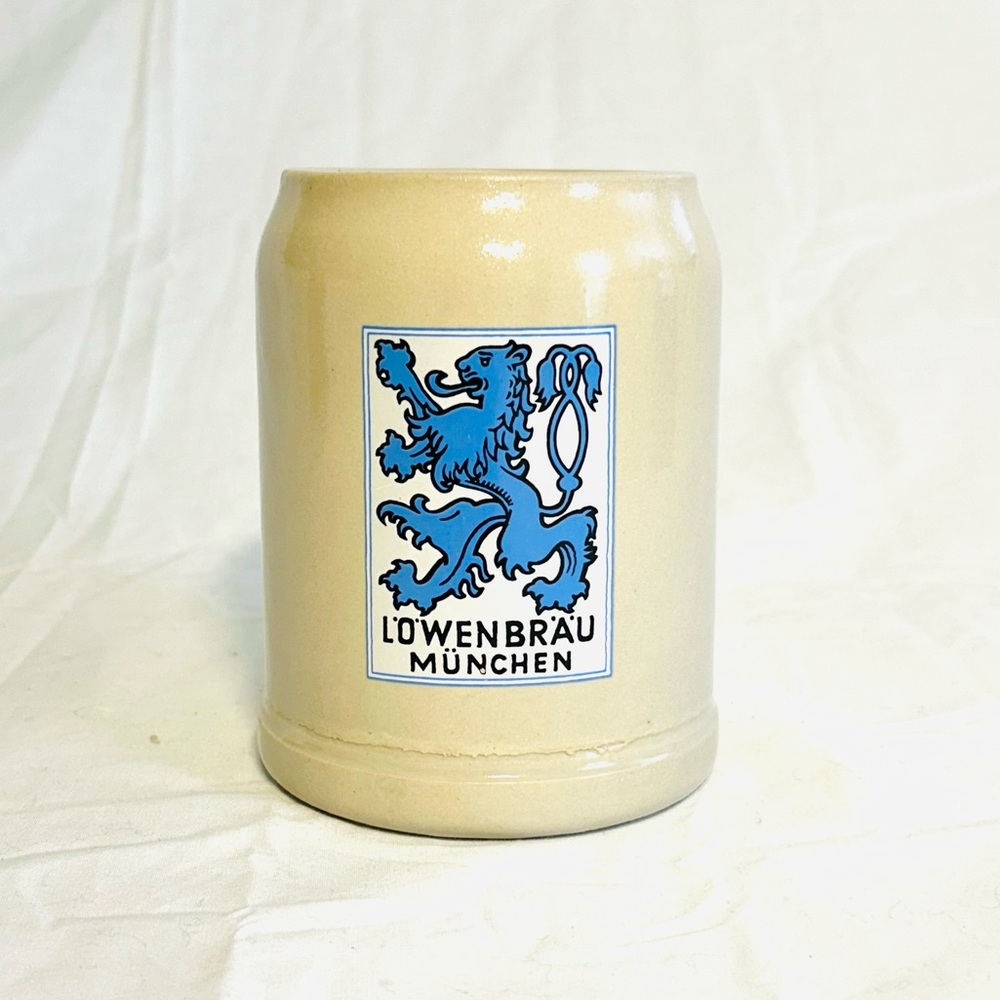 Vintage 1970’s Lowenbrau Munchen Stoneware Beer Stein